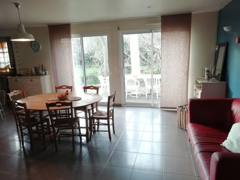 Maison Familiale Sur La Cote D'Emeraude 랜시우 외부 사진